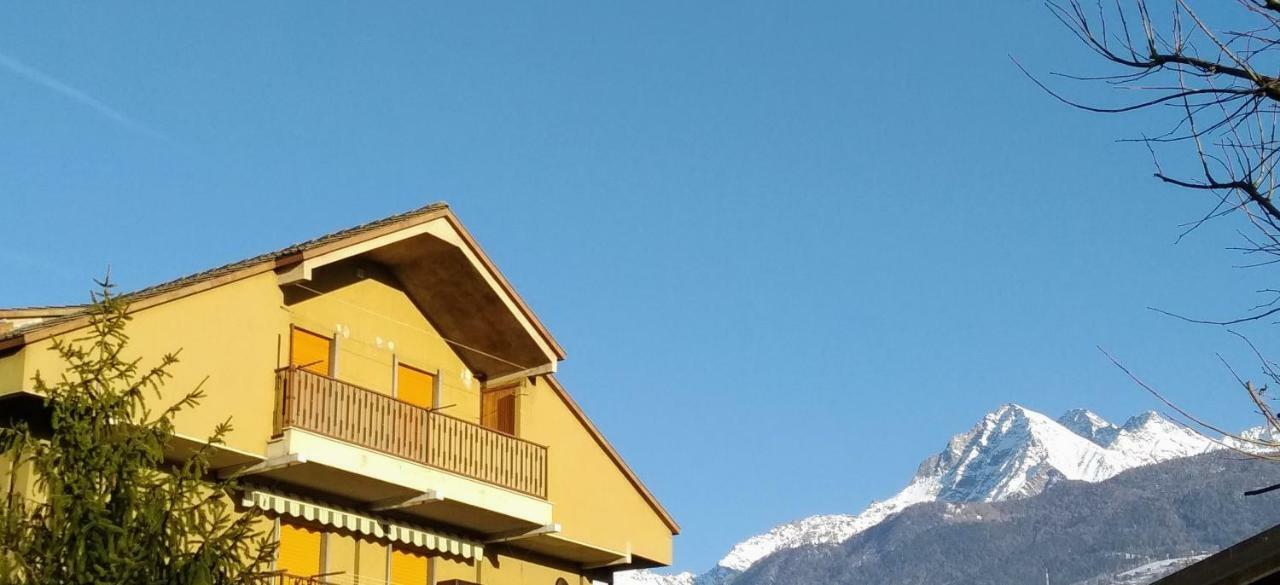 Au Grenier Charmant Aosta Bagian luar foto